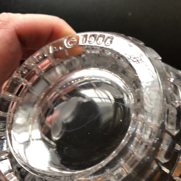 NEW LISTING! 1986 Vintage FTDA Lead Crystal Heart Vase Candy Dish - Picture 5 of 10